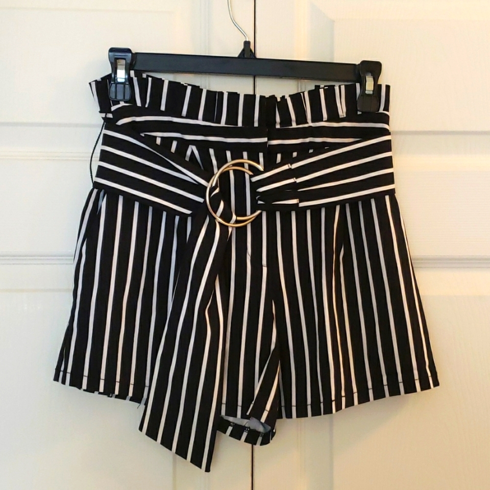 High waist shorts w/ belt, black w/ white stripes, size M